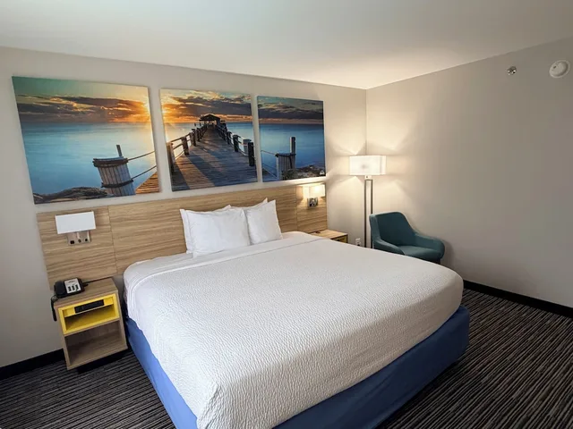 غرفة بسرير كينج، Days Inn by Wyndham Atlanta/Southlake/Morrow 4/7