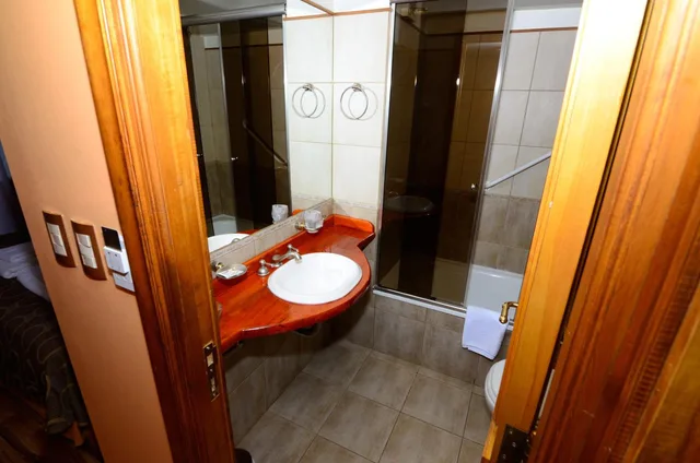 غرفة سوبيريور بسرير كوين، VILLA BRESCIA HOTEL 8/8