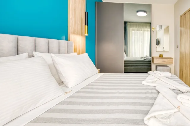 جناح جونيور بسرير مزدوج بإطلالة على الجبل، Sapphire Horizon Suites 3/6