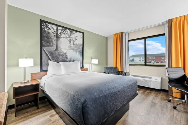غرفة قياسية بسرير كوين، Super 8 By Wyndham Alexandria Mn 4/10