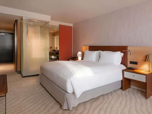 غرفة سوبيريور بسرير كينج، Sofitel Luxembourg Le Grand Ducal 7/10