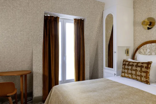 غرفة قياسية بسرير كوين، Hotel des Carmes by Malone 1/6