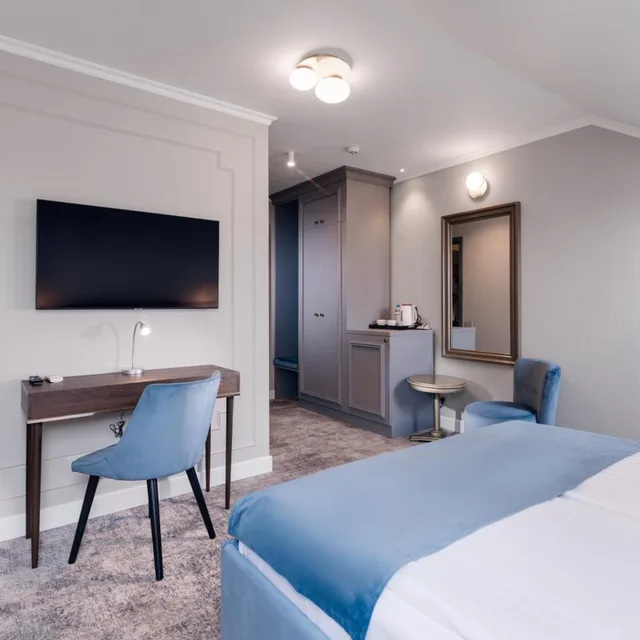 Room, Double Bed, Attic، Hotel Meridian 2/5
