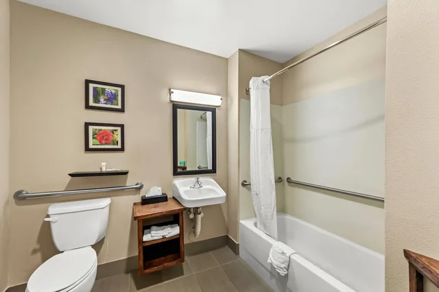 غرفة بسريرين كوين، Comfort Inn Suites Tuscumbia Muscle Shoals 4/5