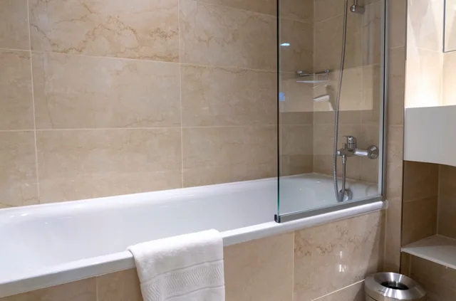 غرفة قياسية بسرير مزدوج أو سريرين منفصلين، Nash Suites Hotel 2/2