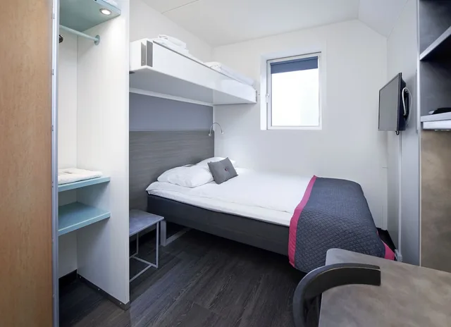 Standard, Triple, Double and Bunk Bed, CABINN Metro 3/5