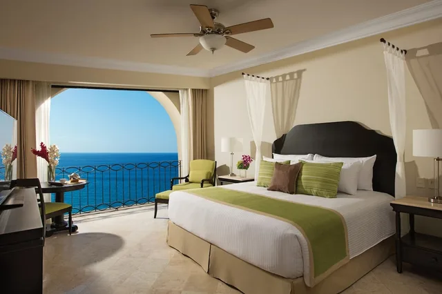 جناح كلوب بسرير كينج بإطلالة على البحر، Dreams Los Cabos Suites Golf Resort And Spa 1/2