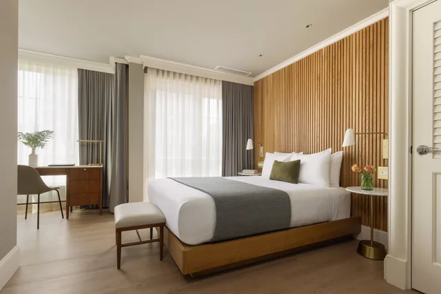 غرفة بريميوم بسرير كوين، Hotel Veritas 1/2