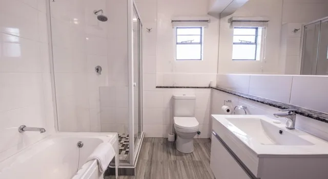 جناح بغرفتي نوم، Airport Inn and Suites 2/2