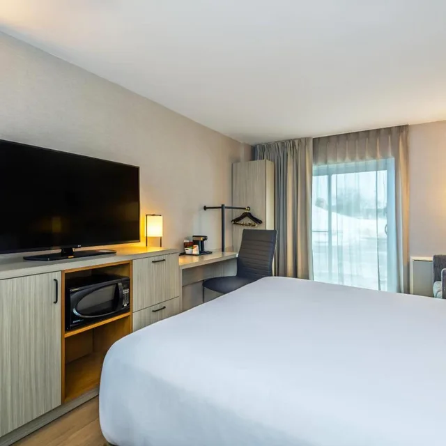 غرفة سوبيريور بسرير كينج، Comfort Inn Gatineau 6/10