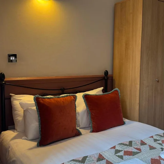 غرفة بسرير مزدوج بحمام خاص، The Marker Hotel 7/10