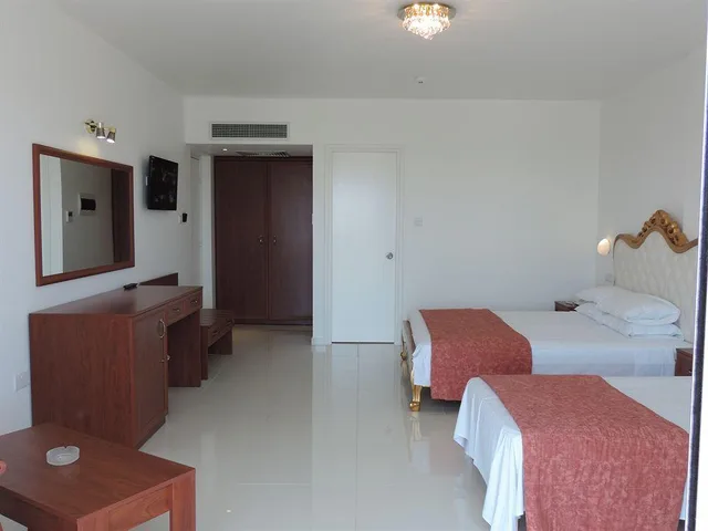 Room, Double or Twin Bed, Land View، Corfu 3/5