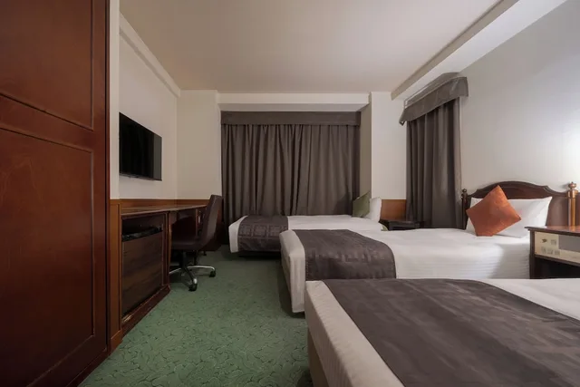غرفة ديلوكس بسريرين منفصلين مع أريكة للمدخنين، Premier Hotel Cabin Asahikawa 1/2