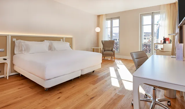 Family, with Extra Bed, Nh Collection Marseille 1/3
