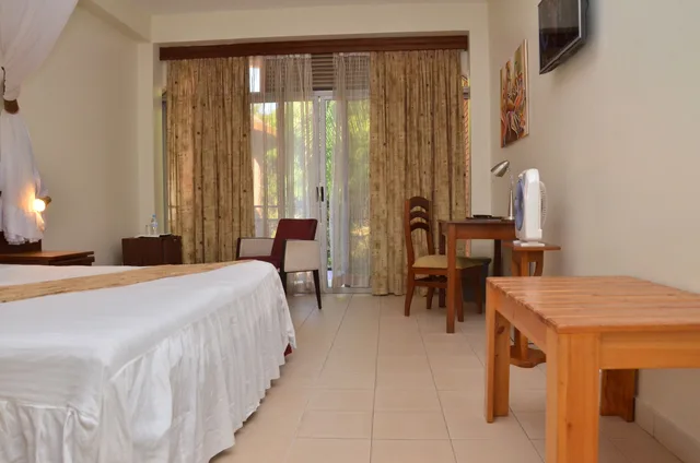 غرفة كومفورت مفردة بسرير كينج، Chez Lando Hotel 4/7