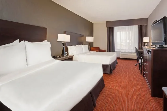 غرفة قياسية بسريرين كوين، Holiday Inn Express Hotel And Suites Rapid City 5/10