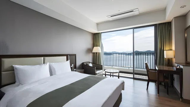 Superior, Room Assigned on Arrival, Ocean View, Private Infinity Pool، Stanford Hotel & Resort Tongyeong 1/1