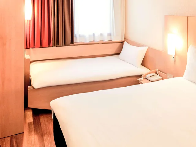 Standard, Twin Beds, Chair Bed، Ibis Paris Porte dItalie 8/10