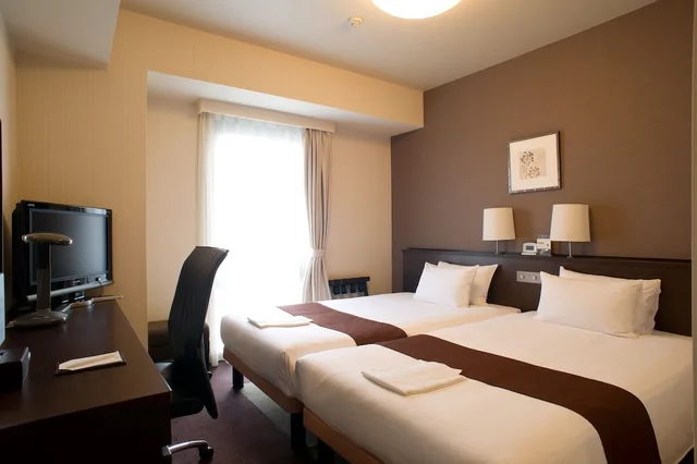 غرفة بسريرين منفصلين للمدخنين، Shizutetsu Hotel Prezio Shizuoka-Ekikita 1/2