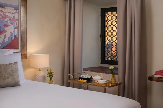 Monalda, Tower, Suite, Double Bed، NH Collection Firenze Porta Rossa 2/4