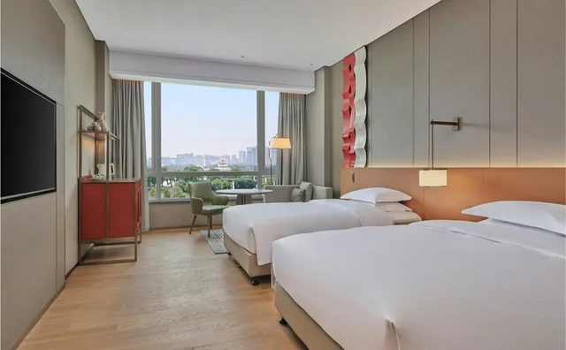 غرفة سوبيريور بسريرين منفصلين، DoubleTree by Hilton Jiangxi Fuzhou 1/4