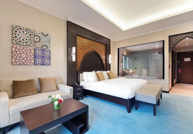 Premier Room With One King Bed (Non Sea View)، جراند ميلينيوم جيزان(Grand Millennium Gizan) 2/8