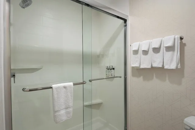 غرفة قياسية بسريرين كوين لذوي الإعاقة، Holiday Inn Express Richmond by IHG 8/8