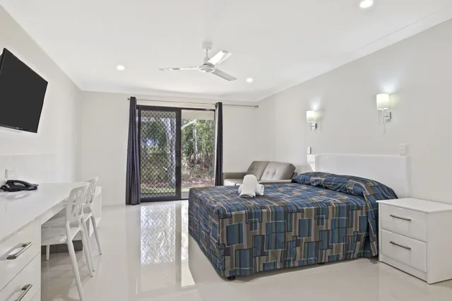Motel, Studio, Queen Bed، Casa Nostra Motel 1/2