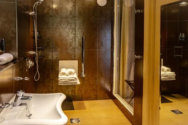 لوفت بسرير مزدوج، OYO The Townhouse 8/10
