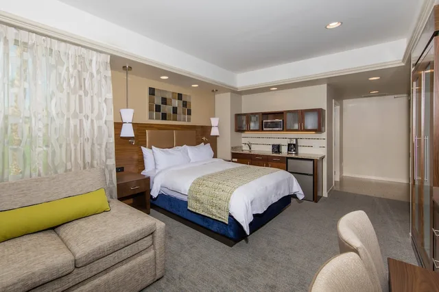 2 Bedrooms, Villa, 2 Double Beds, Balcony, Marriotts Desert Springs Villas II 5/9