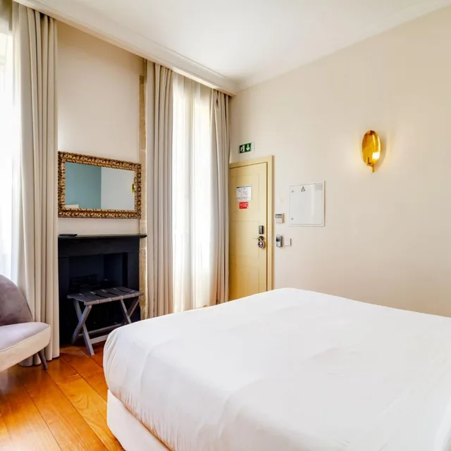 غرفة بسرير مزدوج أو سريرين منفصلين، Flores Boutique Hotel Spa 3/7