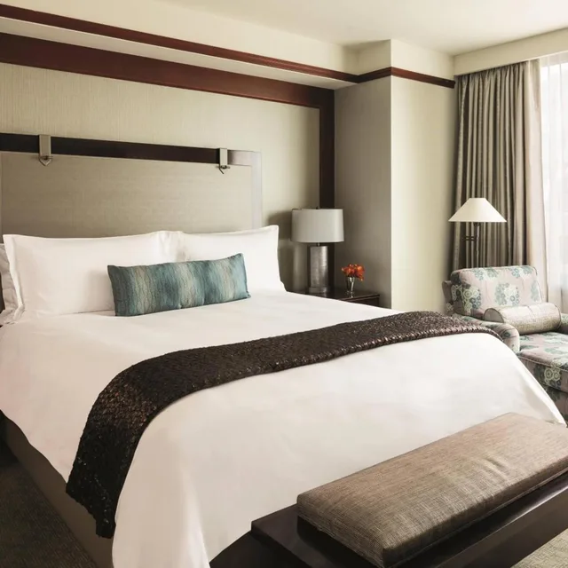 جناح بريميير، The Ritz-Carlton Georgetown, Washington, D.C. 1/4