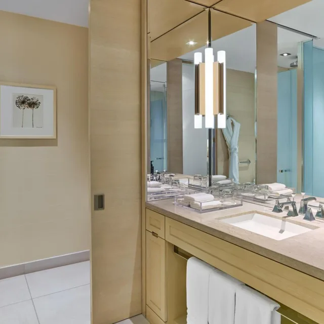 غرفة بريميير تنفيذية بسرير كينج، The St Regis San Francisco 4/4