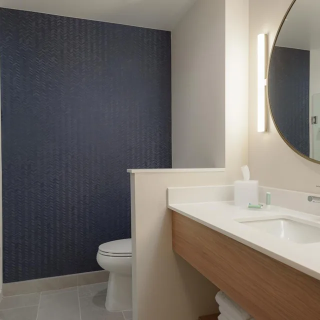 غرفة قياسية بسريرين كوين، Fairfield By Marriott Inn & Suites Cincinnati Oakley 4/4