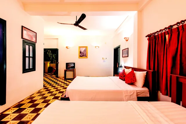 1 Bedroom, Superior, Twin Beds, Queen Bed, Garden View, Garden Area، Villa Wat Damnak 2/3