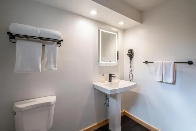 Family Suite, The Town House Lodge 3/4