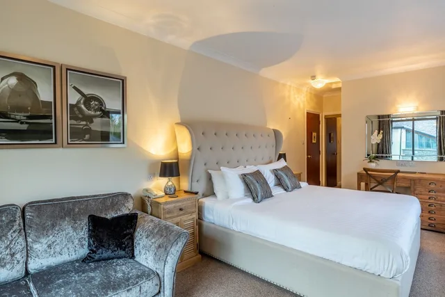 غرفة عائلية بسريرين كينج وأسرّة بطابقين، Lakes Hotel and Spa (ex The Burnside Hotel and Spa) 1/2
