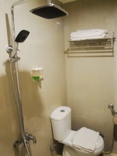 Deluxe, Double Bed, D Blitz Hotel Kendari 4/4