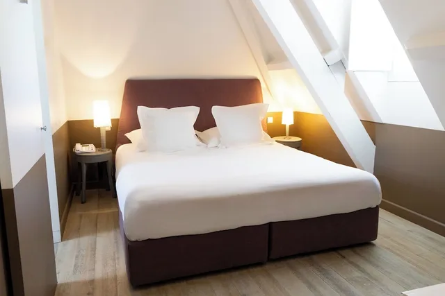 Atelier, Suite, Queen Bed, Sofa، White 1921 Saint-Tropez 2/9