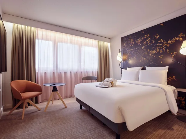 غرفة بريفيليج بسرير مزدوج، Mercure Paris La Defense 1/10