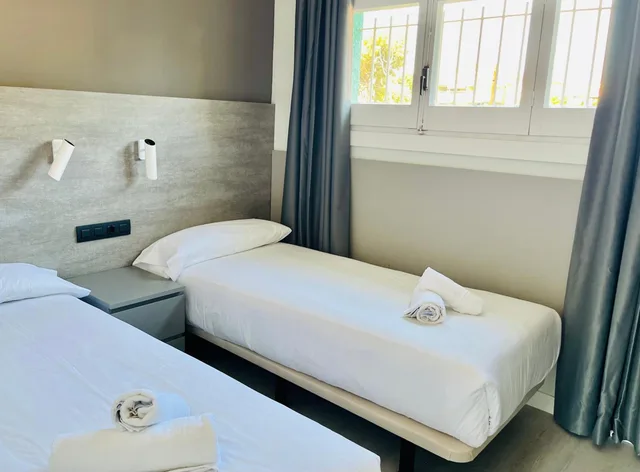 غرفة عائلية بشرفة، Sitges Hotel 4/6
