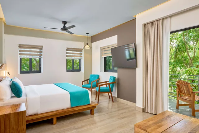 Junior Suite, Partial Lagoon View، Cristalino Lagoon Front Hotel, Restaurant & Spa 1/4