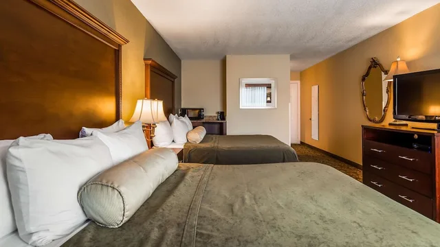 غرفة قياسية بسريرين كوين، Best Western Salbasgeon Inn & Suites Of Reedsport 1/5
