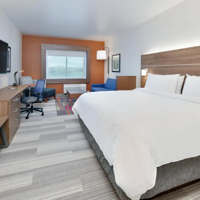 غرفة بسريرين كوين بغرفة نوم واحدة لذوي الإعاقة، Holiday Inn Express And Suites Plano East 2/5