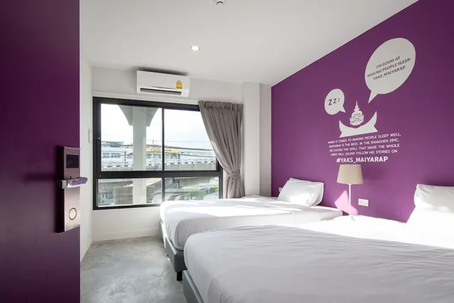 Private, Twin Beds, Shared Bathroom, Yaks Hostel 2/3