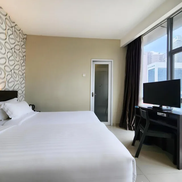 غرفة ديلوكس بسريرين منفصلين بإطلالة، IZUMI HOTEL BUKIT BINTANG 2/8