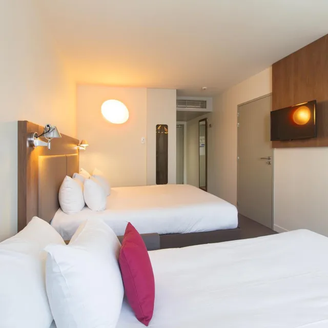 غرفة قياسية ثلاثية، CAMPANILE LIMOGES CENTRE - GARE 4/10