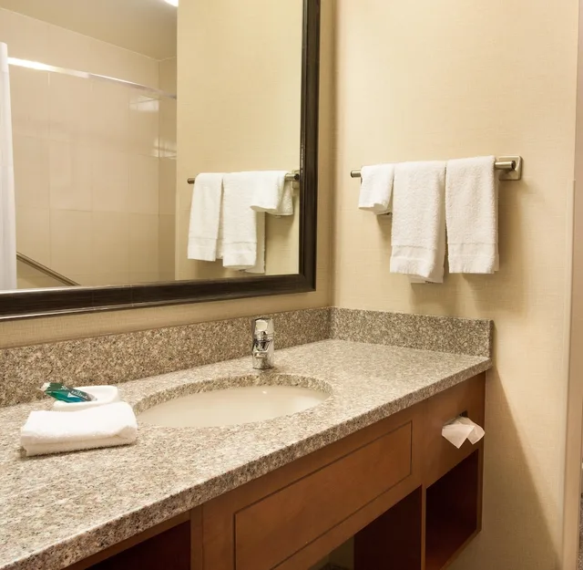 غرفة ديلوكس بسريرين كوين لذوي الإعاقة، Drury Inn & Suites Phoenix Tempe 6/6