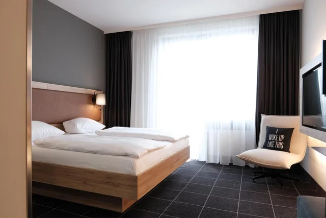 Standard, King Bed, Queen Bed, FOUR POINTS FLEX by Sheraton Ratingen Dusseldorf Airport 7/10