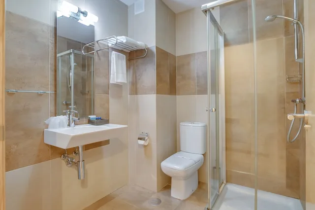 غرفة قياسية بسرير مزدوج، Hotel Rural Campaniola 5/6